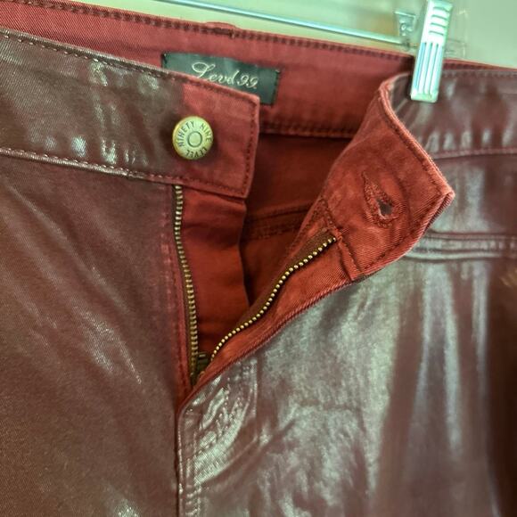 Level 99 Women’s size 16 Burgundy Coated Eco Leather Jeans - Picture 7 of 8